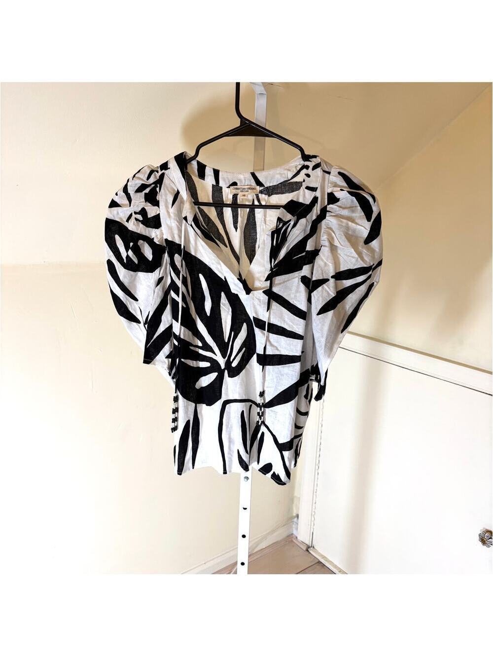 Christian Siriano NWOT Women's Black White Leaf Print Tassel V Neck Blouse XS